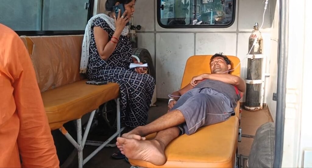 यूट्यूब पर देखकर युवक ने खुद इलाज का किया प्रयास,स्थिति गंभीर.