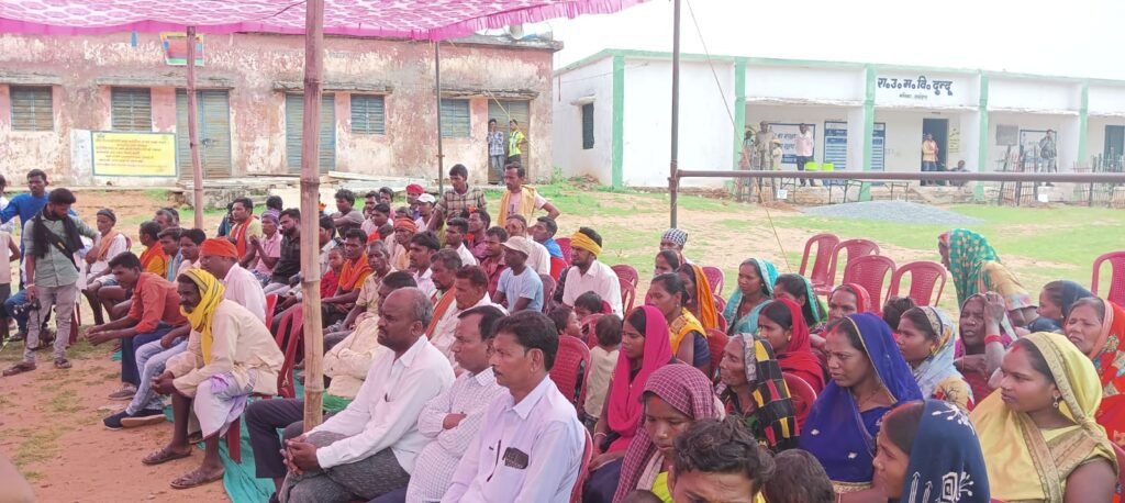 मनिका वन विभाग के द्वारा मनाया गया 74 वाँ वन दिवस कार्यक्रम। मनिका वन विभाग के द्वारा मनाया गया 74 वाँ वन दिवस कार्यक्रम।
