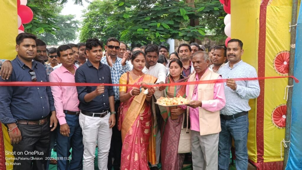 सामुदायिक स्वास्थ्य केंद्र में मेला का उद्घाटन चिकित्सा पदाधिकारी डॉ रंजन कुमार दास ने फीता काटकर किया उद्घाटन. सामुदायिक स्वास्थ्य केंद्र में मेला का उद्घाटन चिकित्सा पदाधिकारी डॉ रंजन कुमार दास ने फीता काटकर किया उद्घाटन.