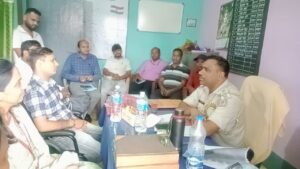 मांडर थाना परिसर में बैंक अधिकारियों के साथ हुई बैठक, बैंकों में सुरक्षा व्यवस्था बनाने पर उठाए गए ठोस कदम.