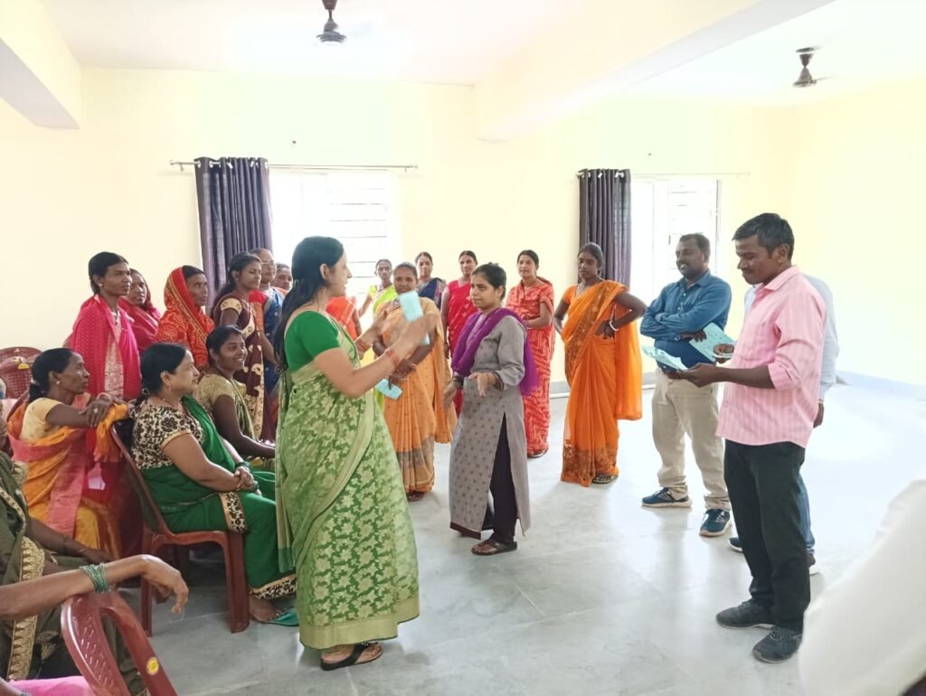 प्रशिक्षण से आएगी कार्यों में दक्षता…… मेघनाथ उरांव प्रखंड विकास पदाधिकारी लातेहार. प्रशिक्षण से आएगी कार्यों में दक्षता…… मेघनाथ उरांव प्रखंड विकास पदाधिकारी लातेहार.