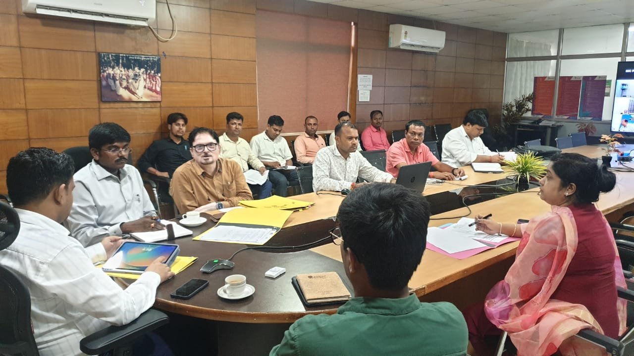 उपायुक्त कार्यालय में हुआ जनता दरबार का आयोजन। उपायुक्त कार्यालय में हुआ जनता दरबार का आयोजन।