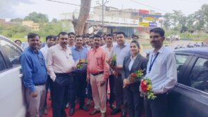 लातेहार में हेरीटेज टोयोटा शोरूम का हुआ उद्घाटन।