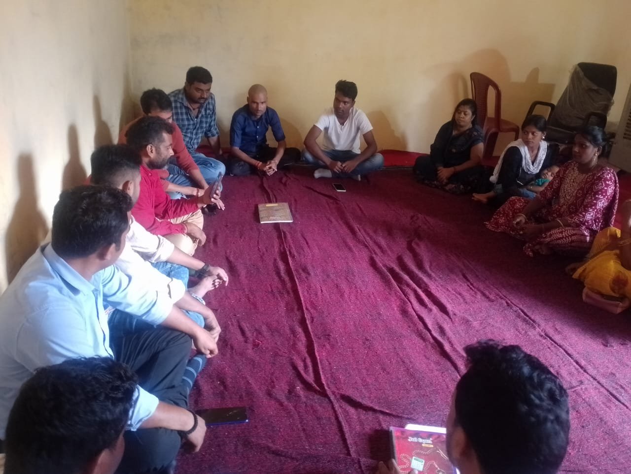 राँची में तीन दिवसीय महाधिवेशन को लेकर लातेहारआजसू कार्यालय में बैठक हुई संपन्न। राँची में तीन दिवसीय महाधिवेशन को लेकर लातेहारआजसू कार्यालय में बैठक हुई संपन्न।
