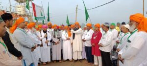 सतबरवा के ग्राम कर्मा मे धूमधाम से मना ईद मिलादुन्नबी का त्योहार।