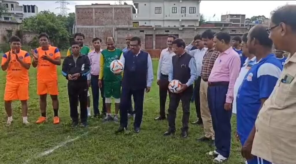 जनता शिवरात्रि कॉलेज खेल मैदान का किया गया उद्घाटन जनता शिवरात्रि कॉलेज खेल मैदान का किया गया उद्घाटन