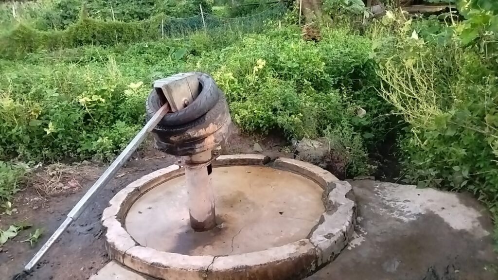 डारिया की चपेट में आने से देवाकी कुसुमटोली गांव के 16 लोग हुए बीमार. डारिया की चपेट में आने से देवाकी कुसुमटोली गांव के 16 लोग हुए बीमार.
