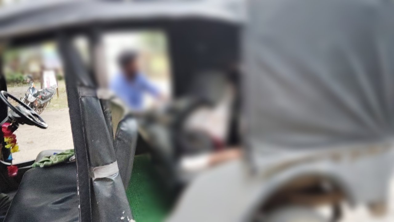 मनिका: डिग्री कॉलेज के पास अज्ञात वाहन के धक्के से बाइक सवार दो लोग हुए गंभीर रूप से घायल मनिका: डिग्री कॉलेज के पास अज्ञात वाहन के धक्के से बाइक सवार दो लोग हुए गंभीर रूप से घायल
