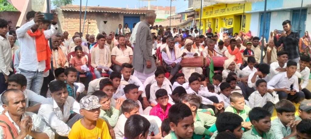 खरौंधी: चौरिया में धूम धाम से मनायी गई सरदार बल्लभ भाई पटेल की 148 वीं जयंती.