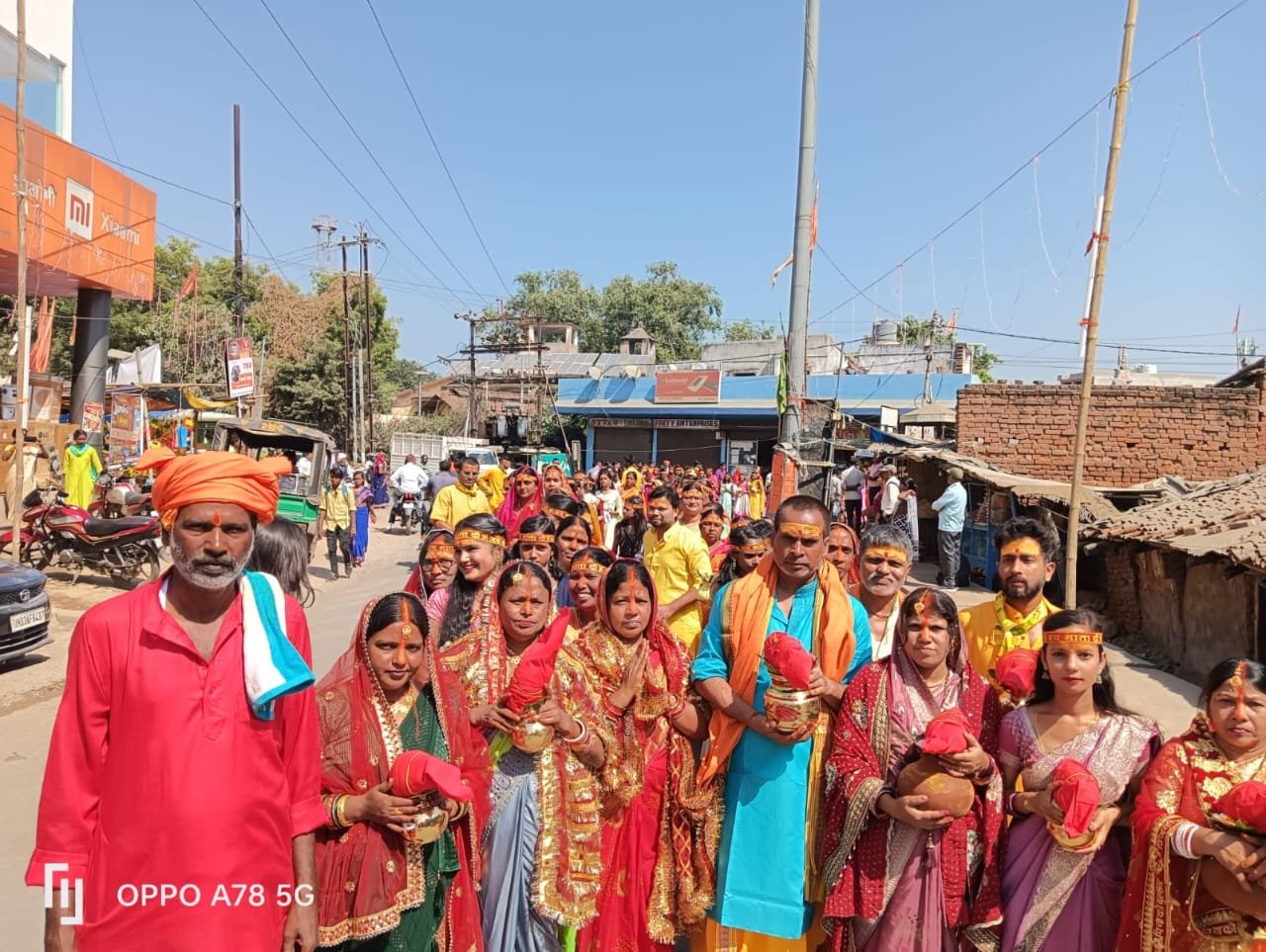 दुर्गापूजा महोत्सव पर बह रही है भक्ति की ब्यार