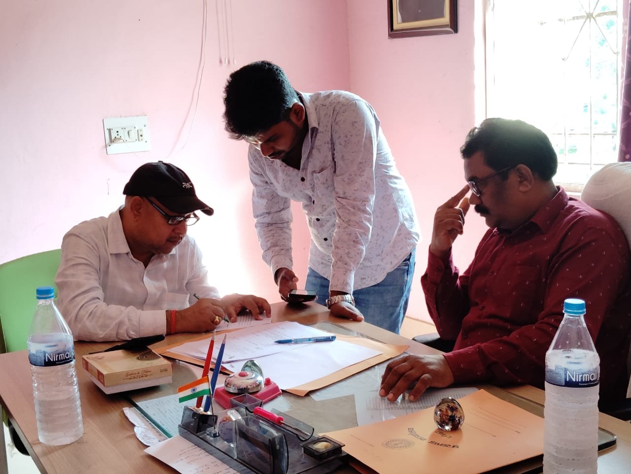 मनिका BDO के रूप में मनोज कुमार तिवारी ने लिए पदभार, मनिका BDO के रूप में मनोज कुमार तिवारी ने लिए पदभार,