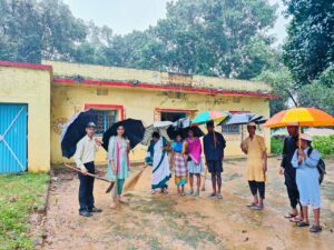 आयुष चिकित्सालय के माध्यम से चलाया गया स्वच्छता अभियान.