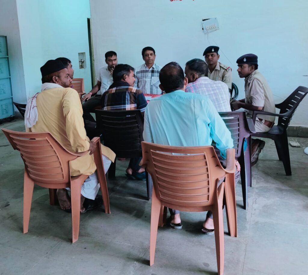 धुरकी थाना दिवस कार्यक्रम में भूमी संबंधित दो मामले को किया गया निष्पादन।