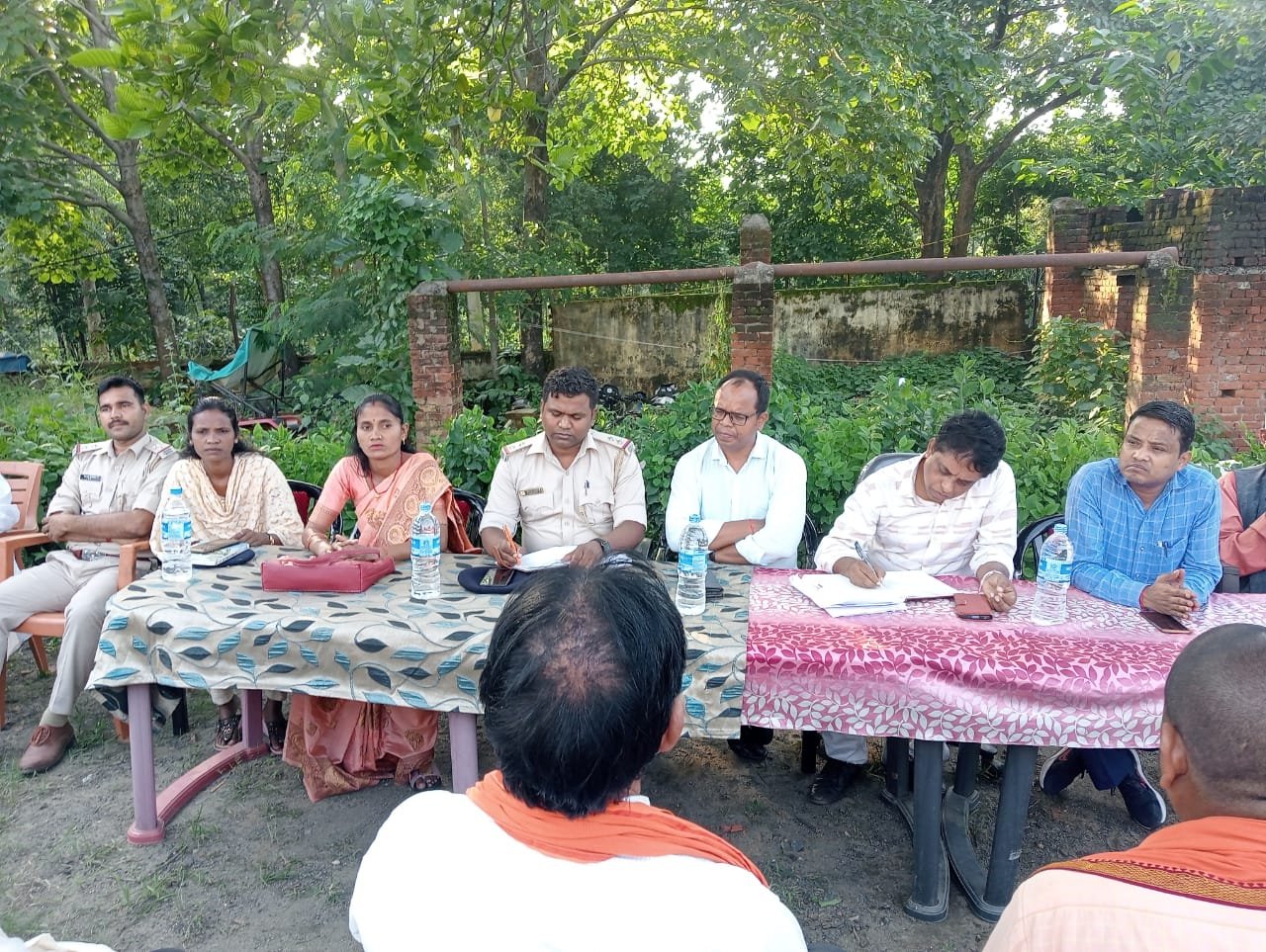 दुर्गा पूजा महोत्सव को लेकर थाना परिसर में शांति समिति की बैठक संपन्न