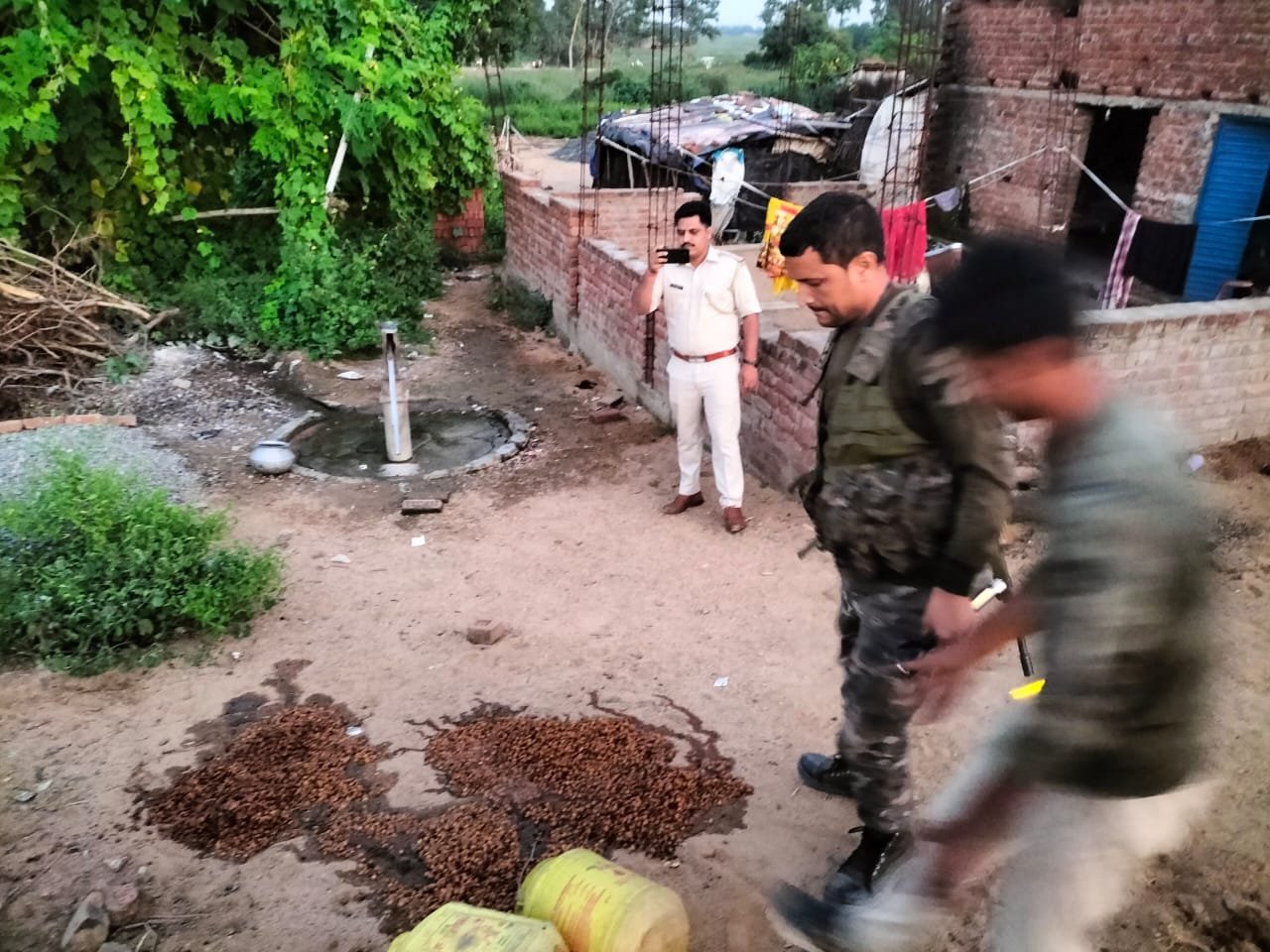 अवैध शराब के विरुद्ध करवाई,भट्ठी को किया गया ध्वस्त