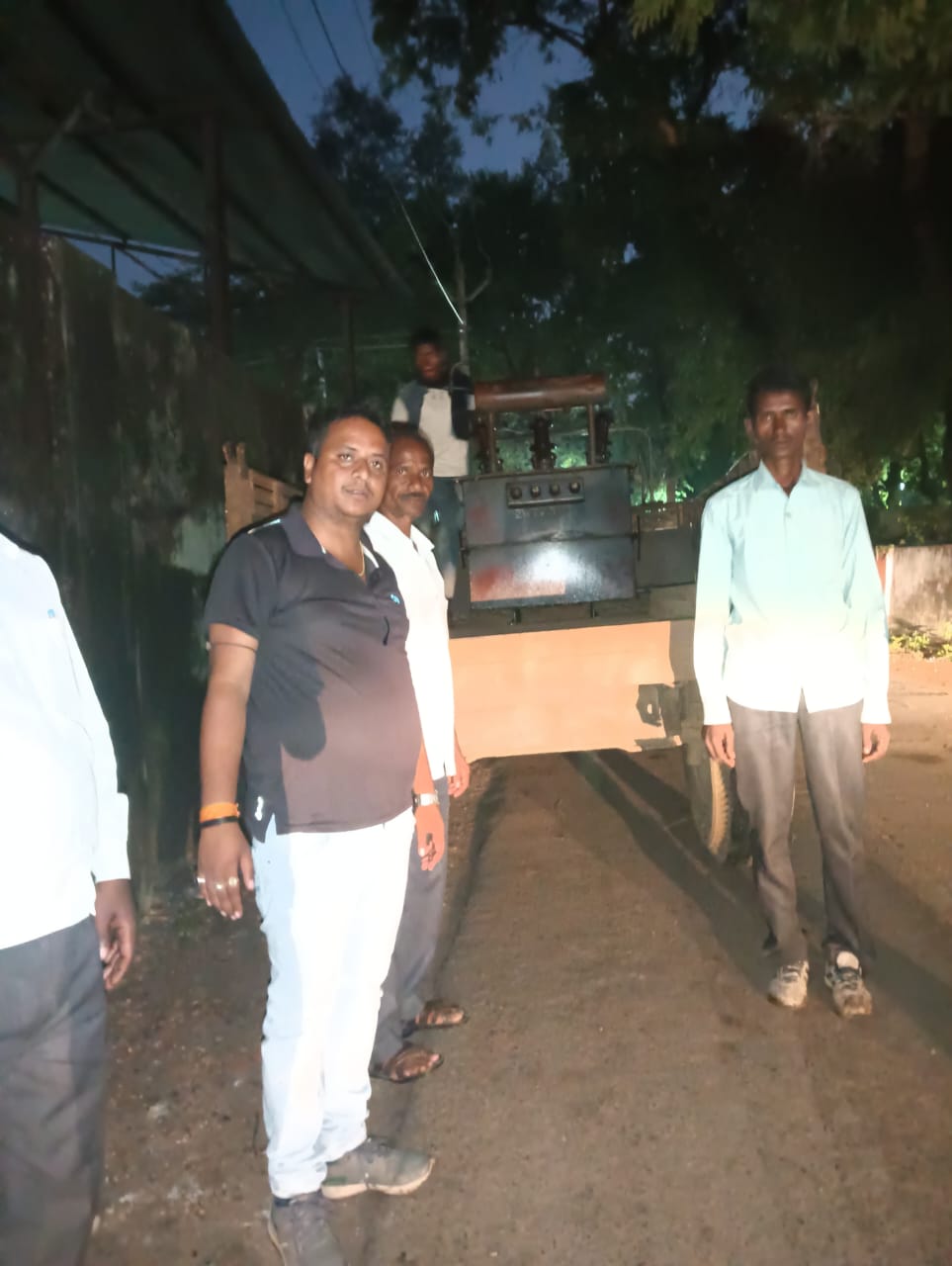 नावा बाजार प्रखंड के लोहरवा गांव को सांसद के प्रयास से मिला नया ट्रांसफार्मर