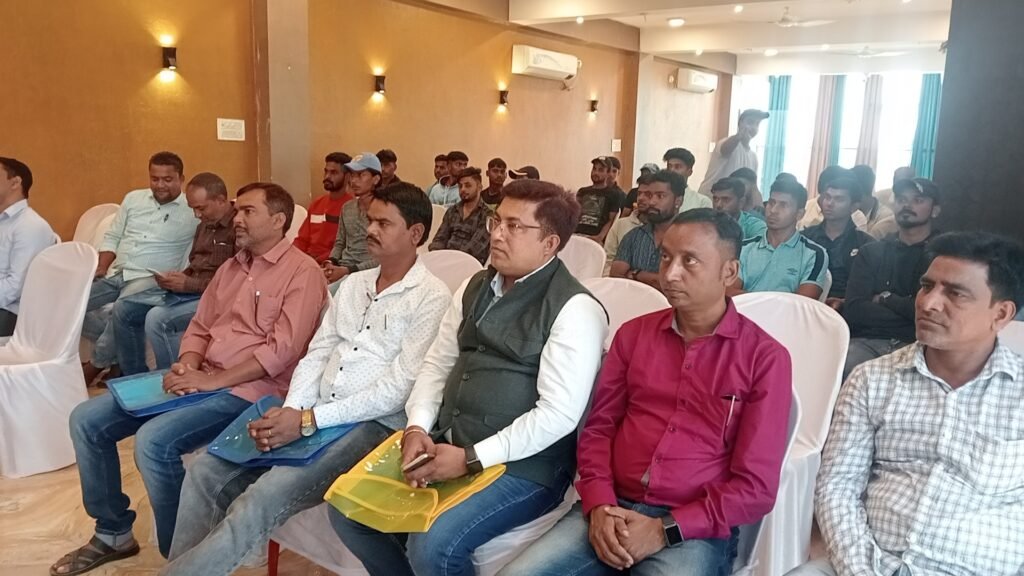 लातेहार जिला क्रिकेट संघ का वार्षिक आम सभा संपन्न. लातेहार जिला क्रिकेट संघ का वार्षिक आम सभा संपन्न.