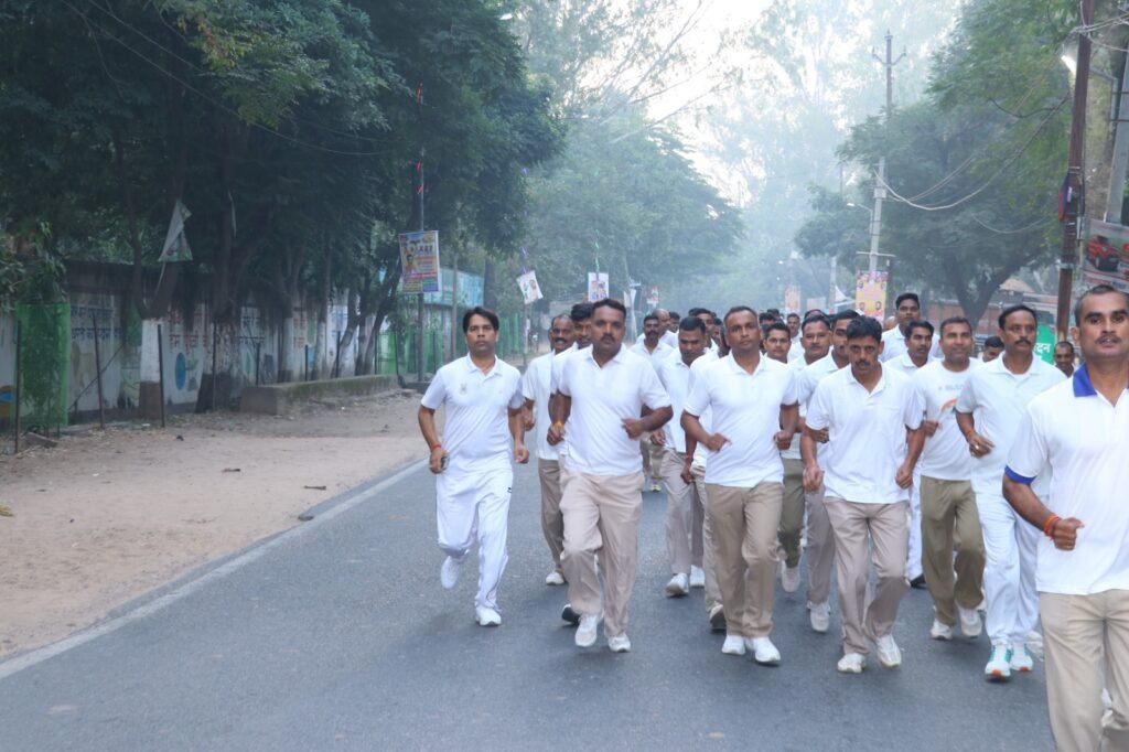 लौह पुरुष के सम्मान में 11बटा. केरिपुबल ने फिट इंडिया फ्रीडम के तहत लगाई दौड़.