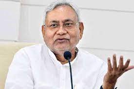 जातीय गणना के तीर से नीतीश ने अपनों और गैरों पर साधे निशाने!
