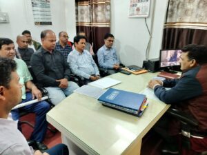 अनुमंडल कार्यालय सभागार में रेलवे निर्माण को लेकर त्रिपक्षीय वार्ता सकारात्मक