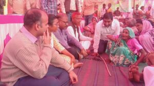 उपायुक्त ने बसिया प्रखंड के पोकटा पंचायत में लगे आपकी योजना आपकी सरकार आपके द्वार शिविर का किया निरीक्षण