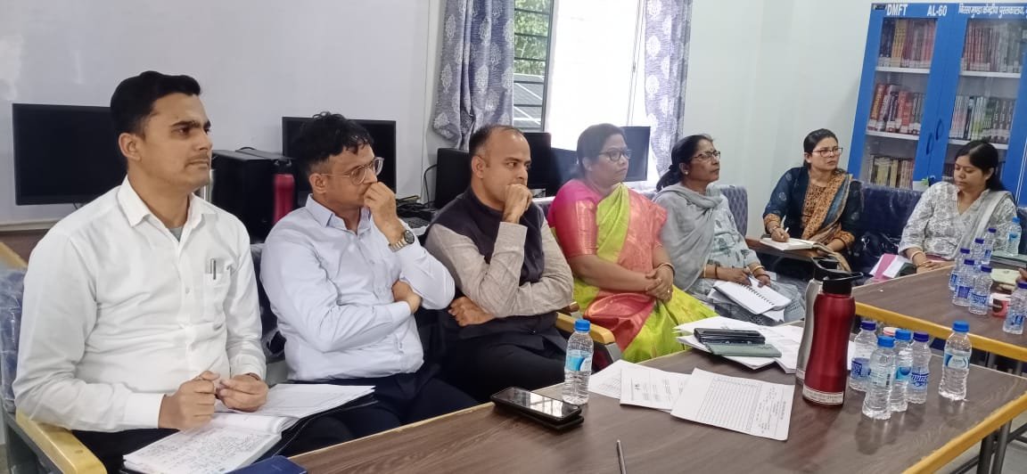 अबुआ वीर दिशोम अभियान-2023 के क्रियान्वयन तथा वन अधिकार समिति के गठन के संबंध में हुई समीक्षात्मक बैठक, अबुआ वीर दिशोम अभियान-2023 के क्रियान्वयन तथा वन अधिकार समिति के गठन के संबंध में हुई समीक्षात्मक बैठक,