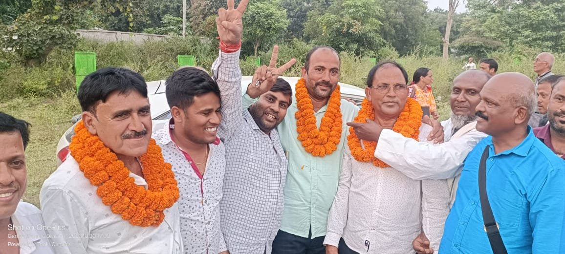 गढ़वा जिला चेम्बर्स आफ कामर्स का कोषाध्यक्ष चुनें गए इसराइल खां,झामुमों नेता ताहिर अंसारी ने दि बधाई गढ़वा जिला चेम्बर्स आफ कामर्स का कोषाध्यक्ष चुनें गए इसराइल खां,झामुमों नेता ताहिर अंसारी ने दि बधाई