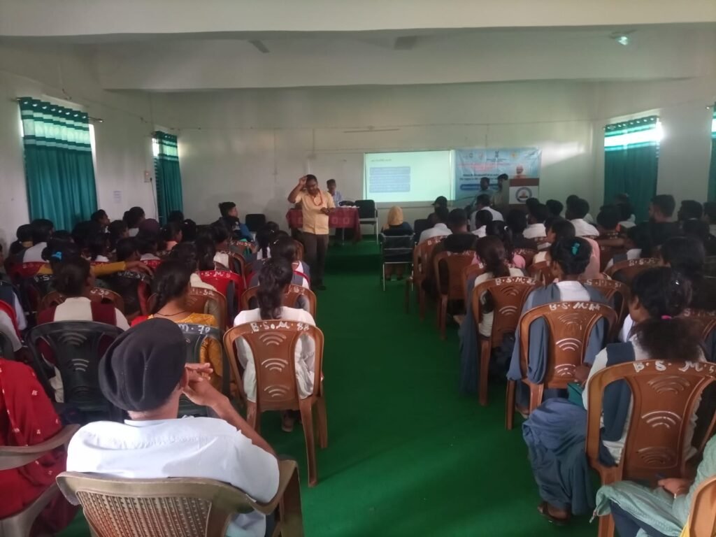 टीबी रोग से बचाव को लेकर जिला यक्ष्मा केन्द्र, लातेहार एवम पिरामल स्वास्थ्य के कर्मचारियों द्वारा फैलाया गया जागरुकता । टीबी रोग से बचाव को लेकर जिला यक्ष्मा केन्द्र, लातेहार एवम पिरामल स्वास्थ्य के कर्मचारियों द्वारा फैलाया गया जागरुकता ।