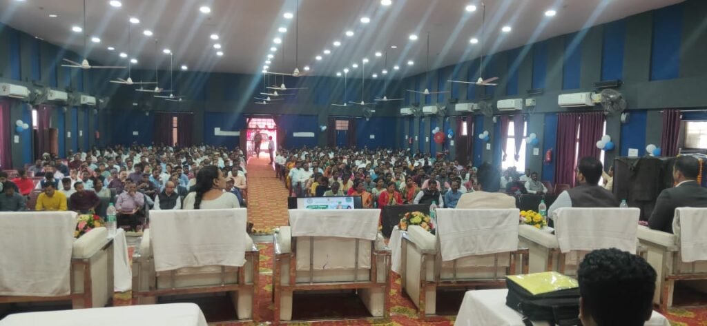 अबुआ आवास योजना तथा अबुवा बीर दिशोम अभियान को लेकर जिला स्तरीय कार्यशाला का का हुआ आयोजन। अबुआ आवास योजना तथा अबुवा बीर दिशोम अभियान को लेकर जिला स्तरीय कार्यशाला का का हुआ आयोजन।
