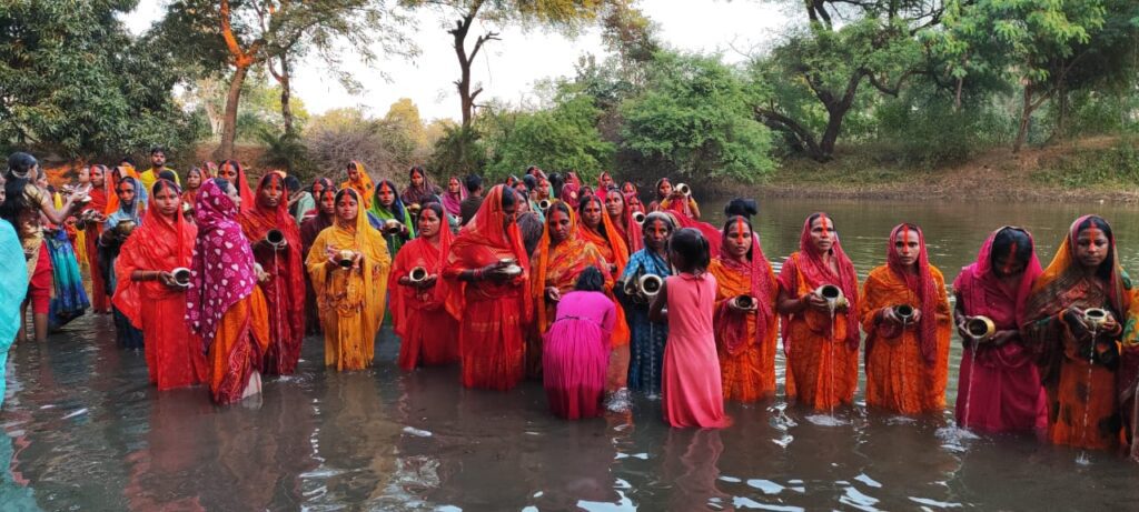 शांति एवं सौहार्द के साथ मना लोक आस्था का छठ महापर्व शांति एवं सौहार्द के साथ मना लोक आस्था का छठ महापर्व