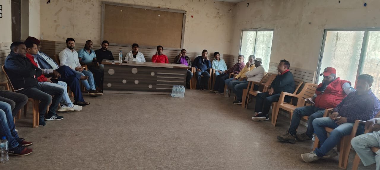 गुमला जिला संवेदक संघ की बैठक संपन्न, संवेदकों को भुगतान संबंधी हो रही परेशानी पर किया गया चर्चा, गुमला जिला संवेदक संघ की बैठक संपन्न, संवेदकों को भुगतान संबंधी हो रही परेशानी पर किया गया चर्चा,