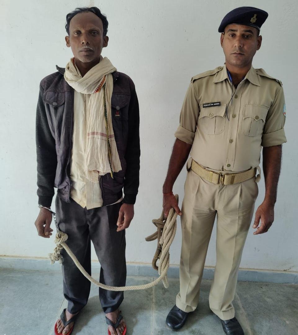 बिशुनपुरा पुलिस ने वारंटी को गिरफ्तार कर भेजा जेल. बिशुनपुरा पुलिस ने वारंटी को गिरफ्तार कर भेजा जेल.