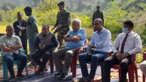 बिशुनपुर प्रखण्ड के नरमा पंचायत के PVTG ग्राम तुसरूकोना के विकास की स्थिति को देखने पहुंचे पूर्व चेयरमैन,