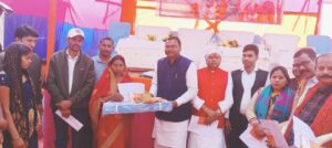 मनिका: विकसित भारत संकल्प यात्रा का किया आयोजन