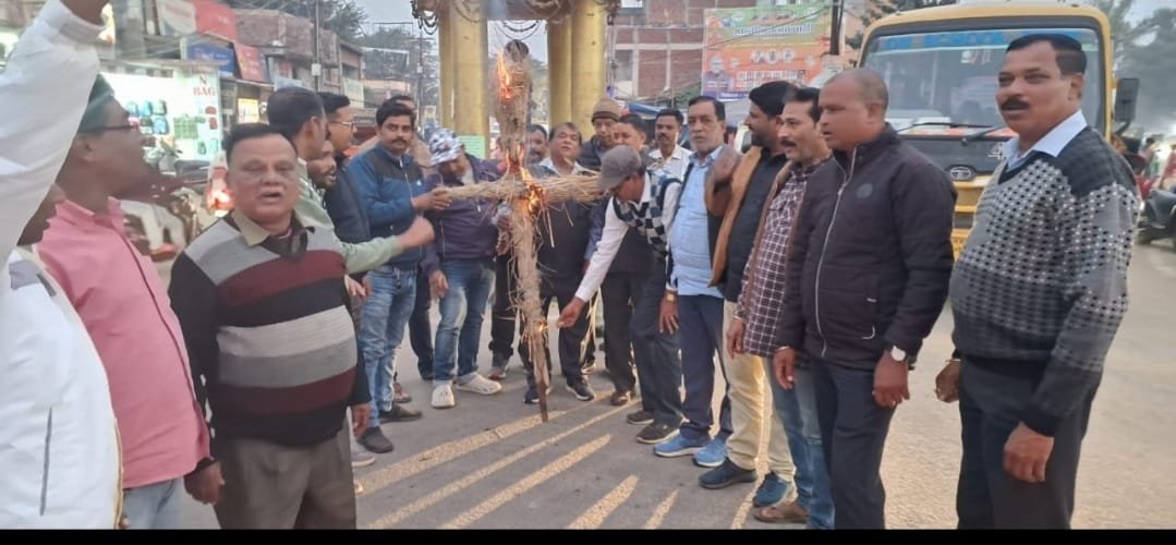 अहीर सेना ने समाज से किया अपील कफ़न के जगह आर्थिक सहयोग देना है जरूरी. अहीर सेना ने समाज से किया अपील कफ़न के जगह आर्थिक सहयोग देना है जरूरी.