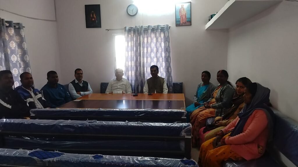 महात्मा गांधी पुस्तकालय घाघरा के संचालन समिति की बैठक हुई संपन्न। महात्मा गांधी पुस्तकालय घाघरा के संचालन समिति की बैठक हुई संपन्न।