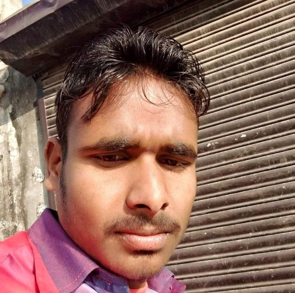 सड़क दुघर्टना में झारखंड का मजदूर राजु साहु का बैंगलोर में हुआ मौत। सड़क दुघर्टना में झारखंड का मजदूर राजु साहु का बैंगलोर में हुआ मौत।
