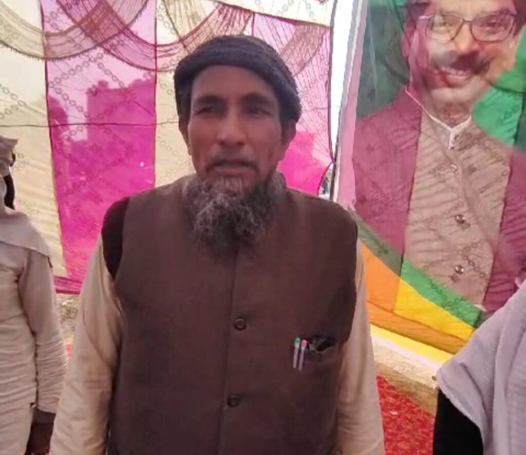 आपकी योजना-आपकी सरकार आपके द्वार कार्यक्रम में ऑन-स्पॉट कटा जमीन का रसीद, भू-स्वामियों में हर्ष आपकी योजना-आपकी सरकार आपके द्वार कार्यक्रम में ऑन-स्पॉट कटा जमीन का रसीद, भू-स्वामियों में हर्ष