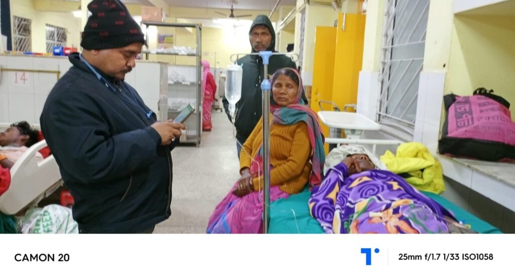 अनियंत्रित स्कुटी गिरने से दो लोग गम्भीर रूप से घायल। अनियंत्रित स्कुटी गिरने से दो लोग गम्भीर रूप से घायल।