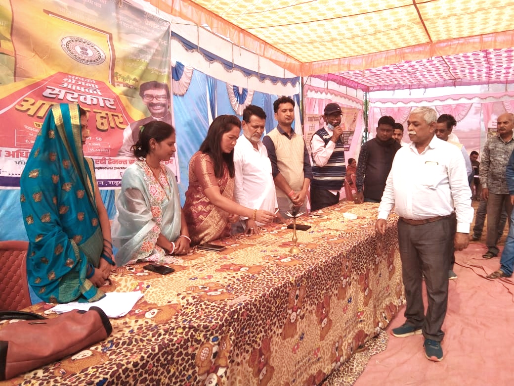 आपकी योजना आपकी सरकार आपके द्वार कार्यक्रम का हुआ आयोजन,लाभुक को मिला योजनाओं का लाभ.