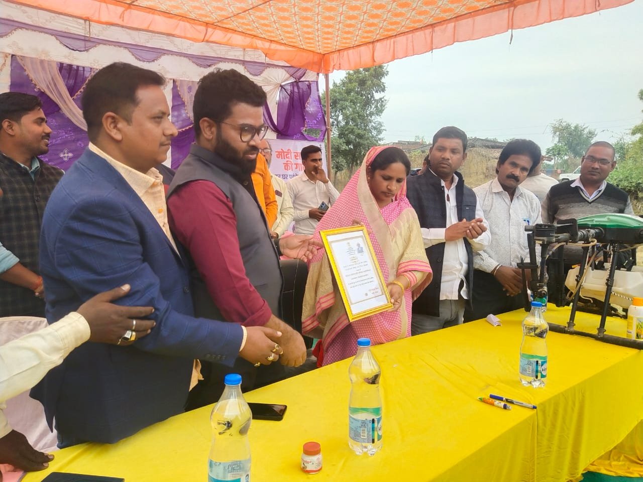 हमारा संकल्प विकसित भारत के तहत इटको पंचायत सचिवालय में दीप प्रज्ज्वलित कर बीडीओ ने शिविर का किया उद्घाटन हमारा संकल्प विकसित भारत के तहत इटको पंचायत सचिवालय में दीप प्रज्ज्वलित कर बीडीओ ने शिविर का किया उद्घाटन