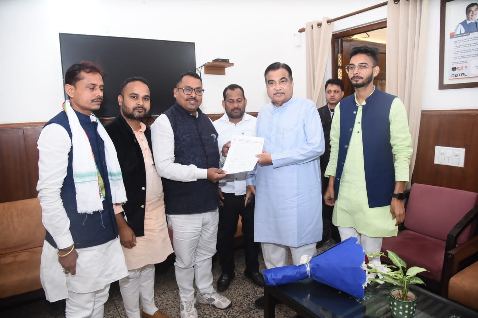भारतीय जनता युवा मोर्चा जिला अध्यक्ष छोटू राजा ने भु अधिग्रहण की उचित मुआवजा की किया मांग। भारतीय जनता युवा मोर्चा जिला अध्यक्ष छोटू राजा ने भु अधिग्रहण की उचित मुआवजा की किया मांग।