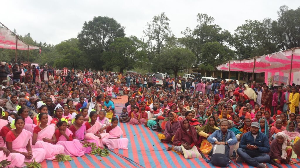 उपायुक्त ने सुदूरवर्ती क्षेत्र जुरमु पंचायत में लगे आपकी योजना आपकी सरकार आपके द्वार शिविर का किया निरीक्षण उपायुक्त ने सुदूरवर्ती क्षेत्र जुरमु पंचायत में लगे आपकी योजना आपकी सरकार आपके द्वार शिविर का किया निरीक्षण
