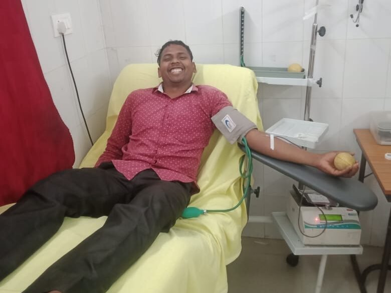 मिशन बदलाव के रक्तदान प्राभारी सुशील इंदवार के सहयोग से सैकड़ो इलाजरत मरीज को मिला मदद। मिशन बदलाव के रक्तदान प्राभारी सुशील इंदवार के सहयोग से सैकड़ो इलाजरत मरीज को मिला मदद।