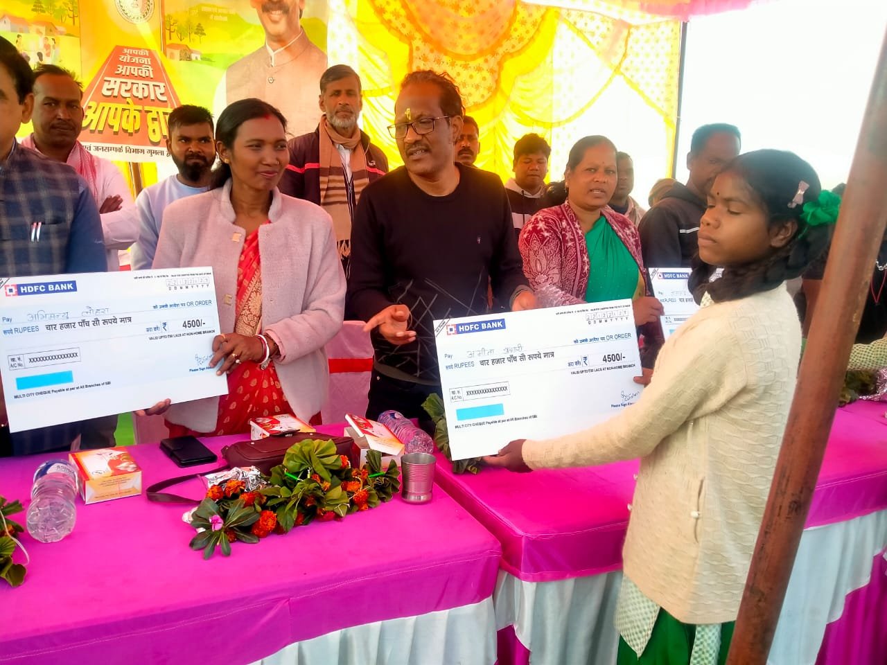 सुपा एवं लरंगो पंचायत में आपकी योजना आपकी सरकार आपके द्वार कार्यक्रम में विधायक जिगा मुंडा हुए शामिल