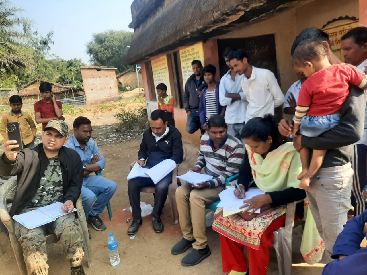 24 घंटे बीत जाने के बाद भी नहीं हुई थाना मे प्राथमिकी दर्ज: भय के माहौल में जी रहे हैं इमरान एवं उसके परिवार