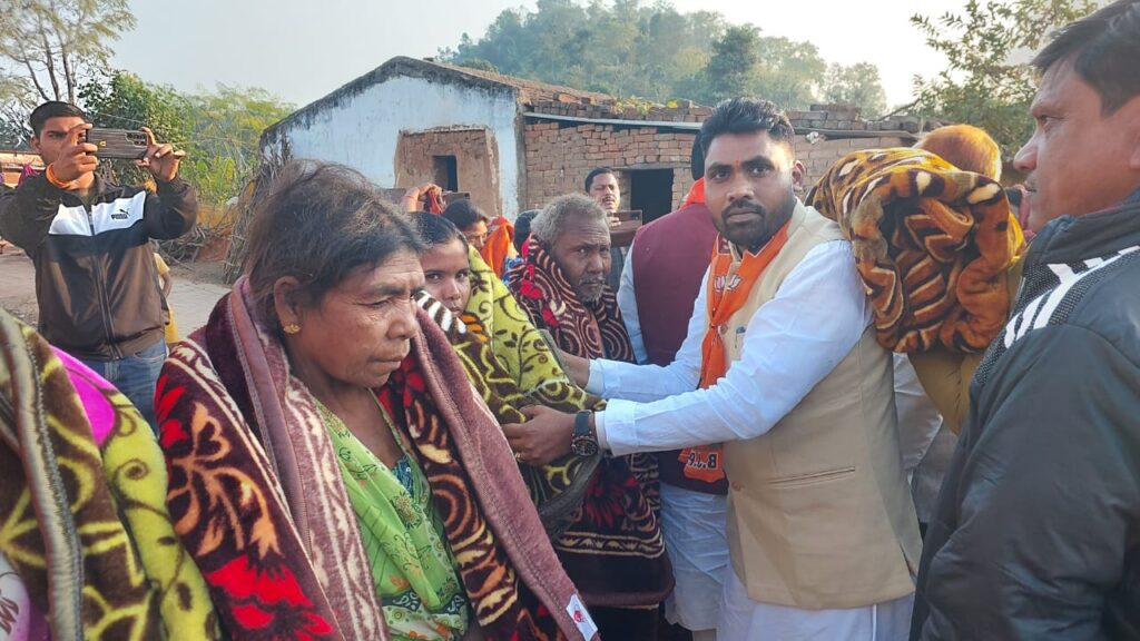 प्रधानमंत्री नरेंद्र मोदी समाज के अंतिम व्यक्ति तक विकास की किरण पहुंचा रहे...प्रदेश मंत्री सुबोध सिंह गुड्डू प्रधानमंत्री नरेंद्र मोदी समाज के अंतिम व्यक्ति तक विकास की किरण पहुंचा रहे...प्रदेश मंत्री सुबोध सिंह गुड्डू