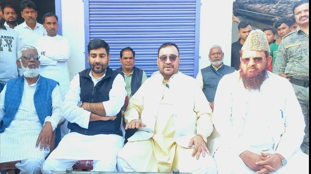 पुलिस कस्टडी में वसीम सज्जाद की मौत में झारखंड राज्य के अल्पसंख्यक आयोग के अध्यक्ष हेदायतुल्ला खान नें परिजनों से मिला,लिया जायज़ा पुलिस कस्टडी में वसीम सज्जाद की मौत में झारखंड राज्य के अल्पसंख्यक आयोग के अध्यक्ष हेदायतुल्ला खान नें परिजनों से मिला,लिया जायज़ा