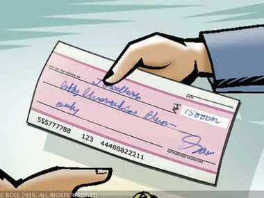 फर्जी चेक पर 15 लाख रुपए की निकासी करने वाले आरोपी को पुलिस ने किया गिरफ्तार। फर्जी चेक पर 15 लाख रुपए की निकासी करने वाले आरोपी को पुलिस ने किया गिरफ्तार।