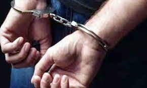 दिल्ली पुलिस ने धोखाधड़ी के 13 मामलों में शामिल शख्स को गिरफ्तार किया. दिल्ली पुलिस ने धोखाधड़ी के 13 मामलों में शामिल शख्स को गिरफ्तार किया.